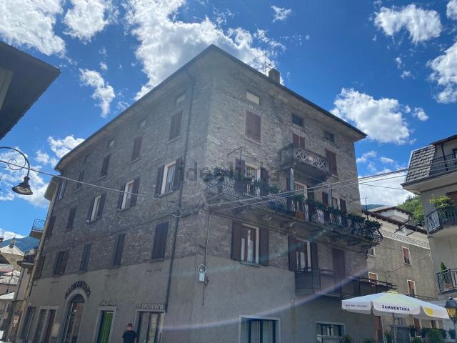 Appartamento in vendita a Grosio, Lombardia