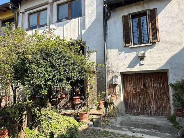 Appartamento in vendita a Rogeno, Lombardia