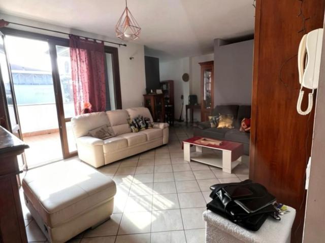 Appartamento in vendita a Broni, Lombardia