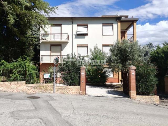 Appartamento in vendita a Montecassiano, Macerata