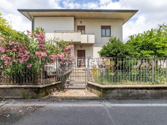Appartamento in vendita a Paderno, Seriate