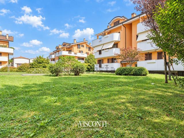Appartamento in vendita a Bareggio, Milano