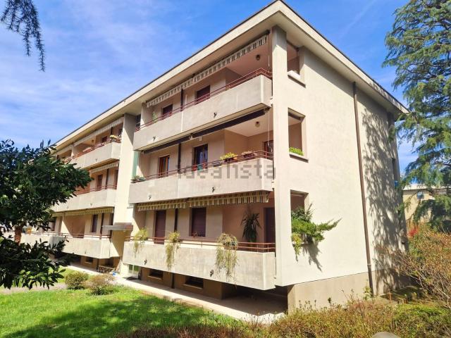 Appartamento in vendita a Crenna, Gallarate
