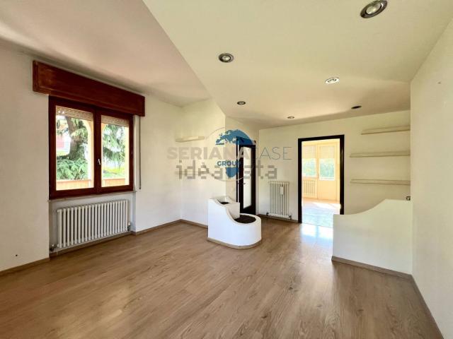 Appartamento in vendita a Albino, Lombardia