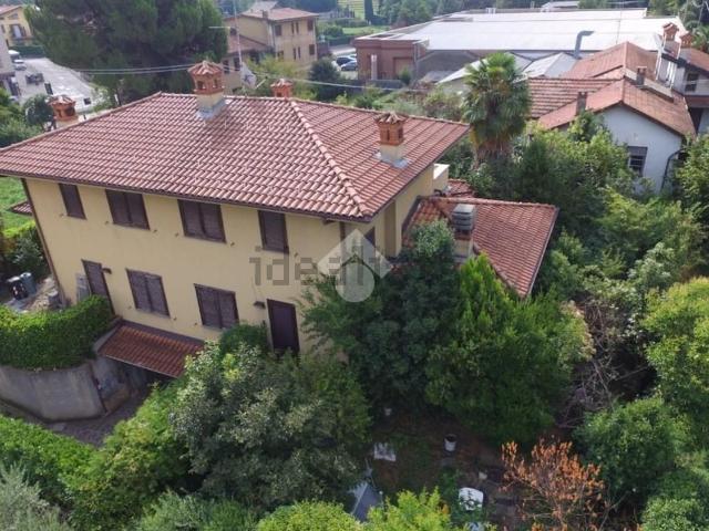 Appartamento in vendita a Sabbioncello, Merate