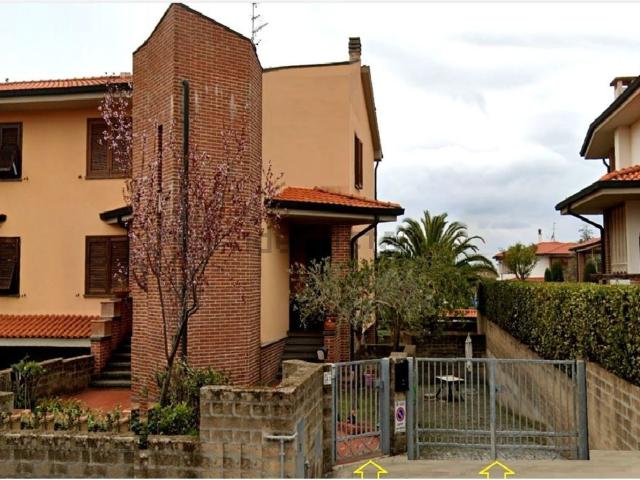 Appartamento in vendita a Cecina, Toscana