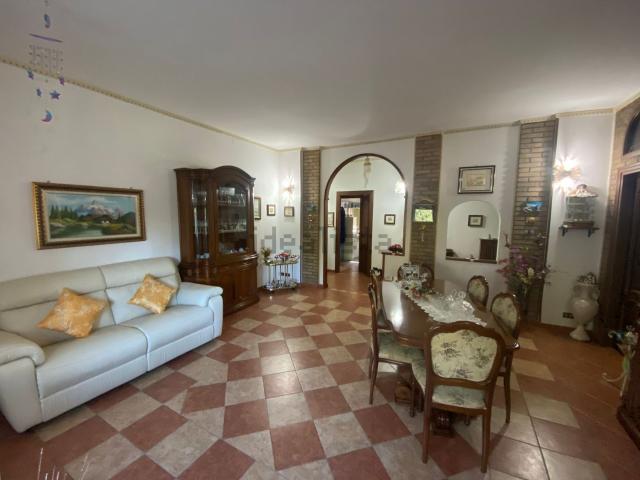 Appartamento in vendita a La Chiusa, Casteggio