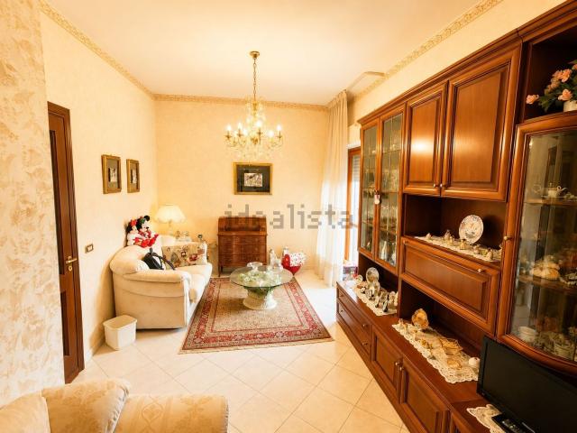 Appartamento in vendita a Mascalucia, Catania
