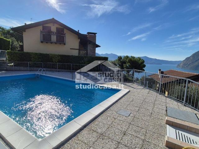 Appartamento in vendita a Riva Di Solto, Lombardia
