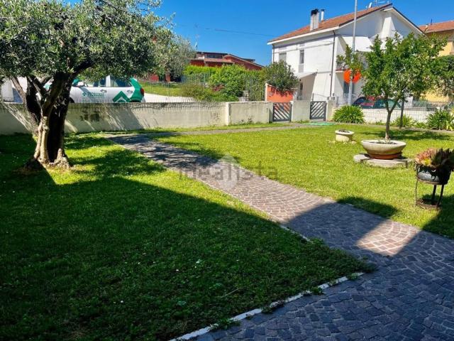 Appartamento in vendita a Ca' Agostini, Mombaroccio