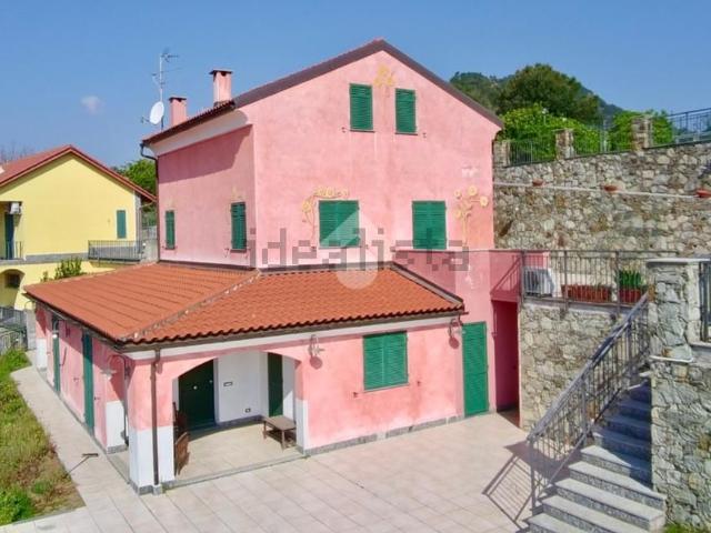 Appartamento in vendita a Vezzi Portio, Liguria