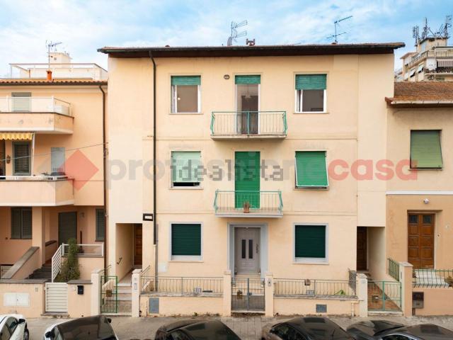Appartamento in vendita a Cecina, Toscana
