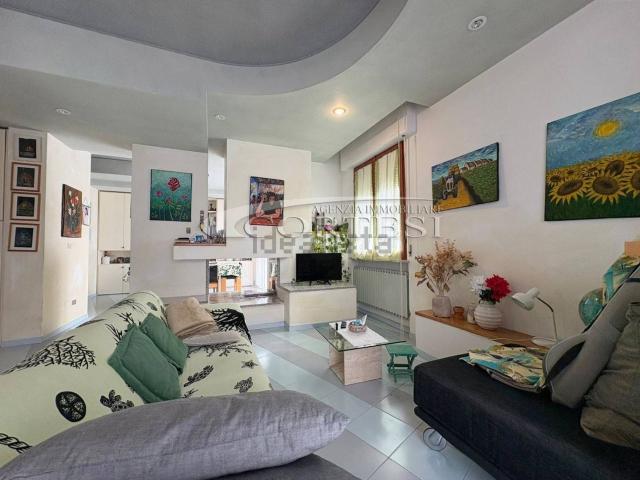 Appartamento in vendita a Trecastelli, Marche