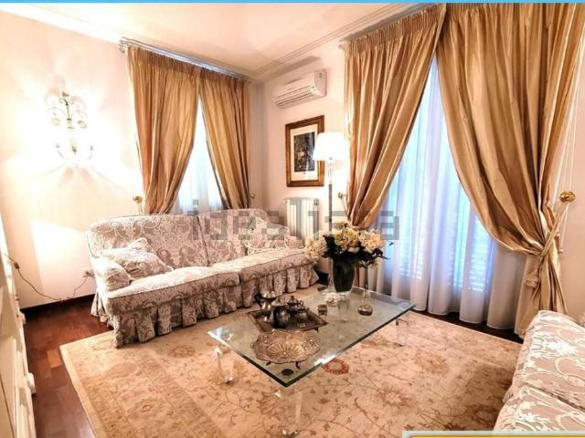 Appartamento in vendita a San Carlo, Marina Di Massa