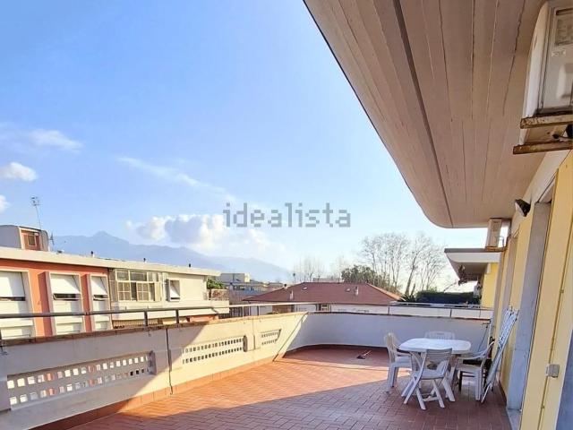 Attico in vendita a Marina di Carrara, Carrara