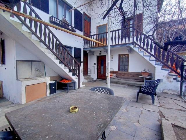 Appartamento in vendita a Saint Marcel, Aosta