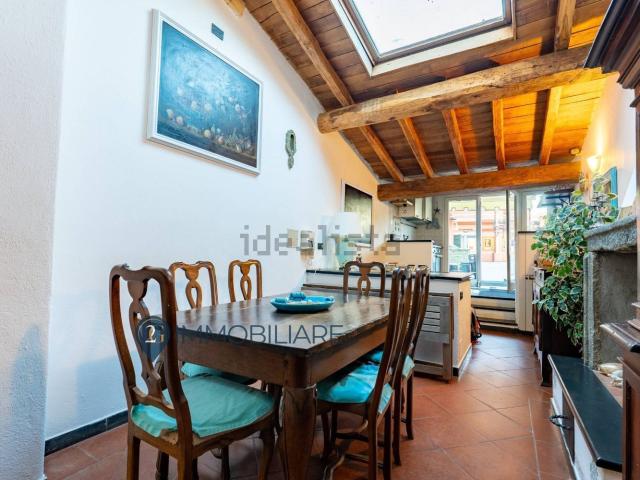 Appartamento in vendita a Carbognano, Lerici