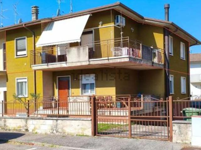 Appartamento in vendita a Dossetto, Villafranca Di Verona