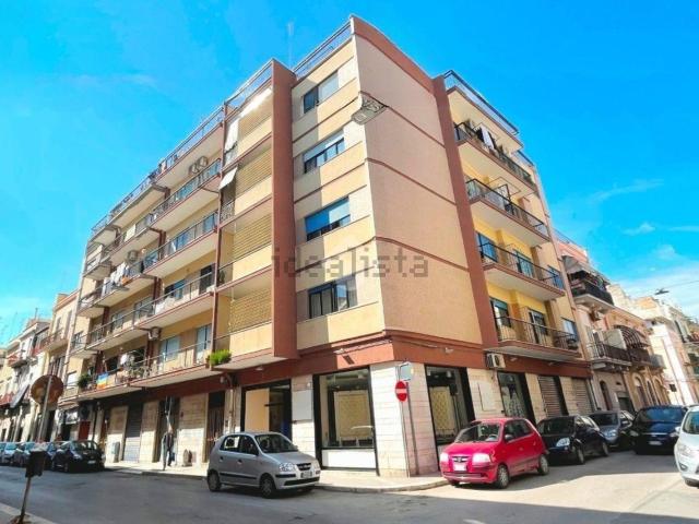 Appartamento in vendita a Centro, Barletta
