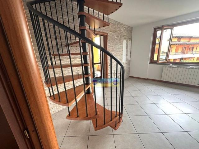 Appartamento in vendita a Osio Sotto, Lombardia