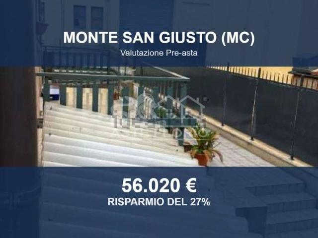 Appartamento in vendita a Monte San Giusto, Macerata