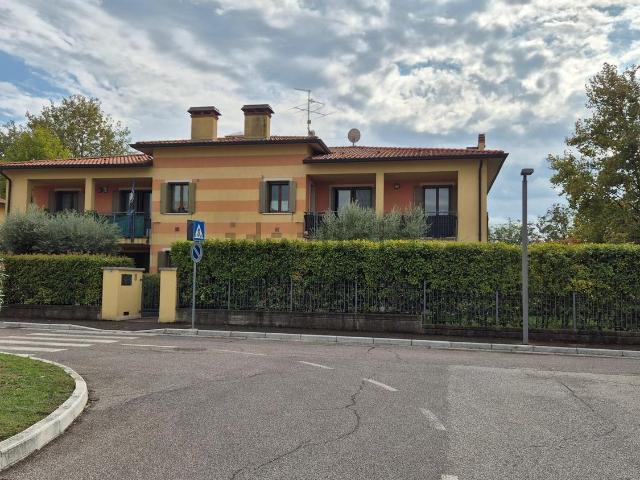 Appartamento in vendita a Pacengo, Lazise
