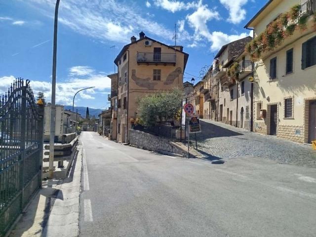 Appartamento in vendita a Carsoli, Abruzzo