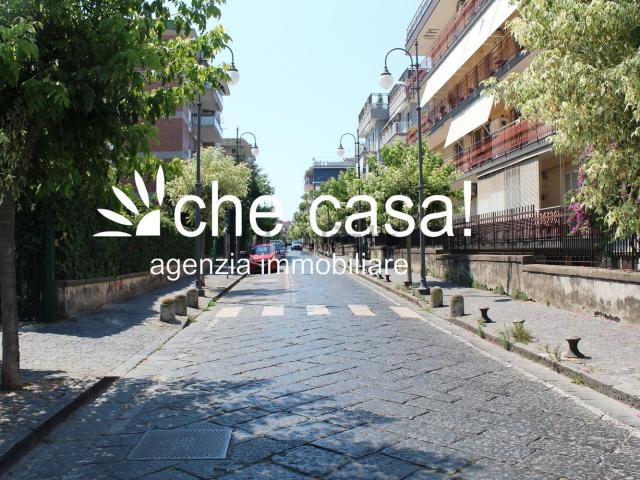 Appartamento in vendita a Portici, Campania