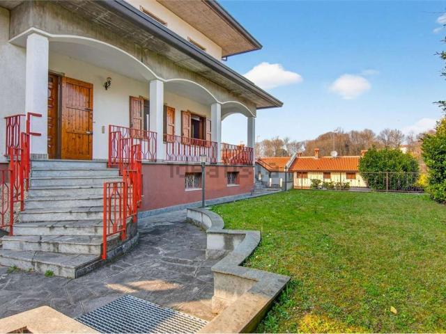Appartamento in vendita a Villa Romanò, Inverigo
