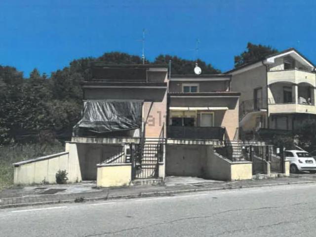 Appartamento in vendita a Fratte, Sassofeltrio