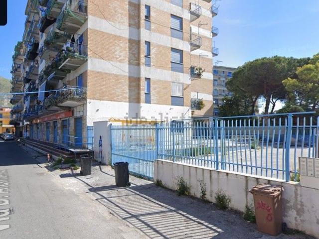 Appartamento in vendita a Mondragone, Campania