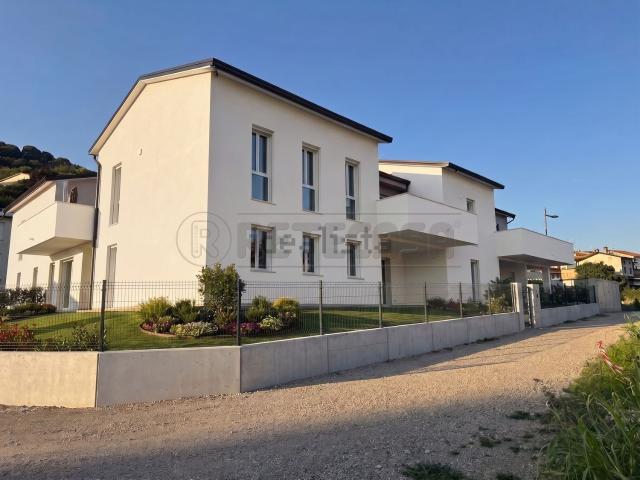 Appartamento in vendita a Grumi, Castelgomberto