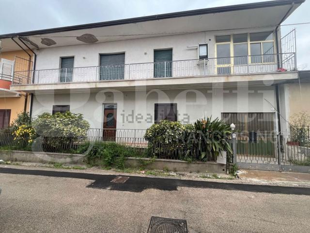 Appartamento in vendita a Calvi Risorta