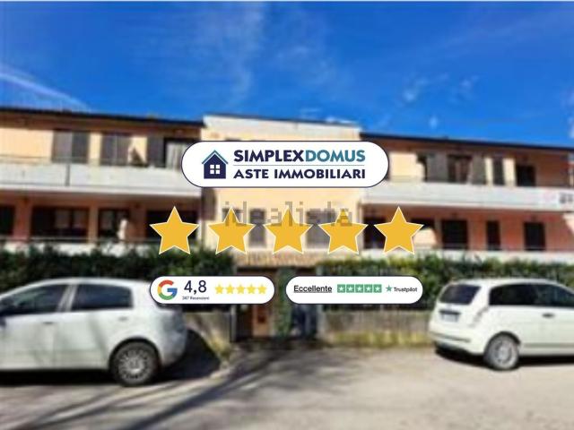 Appartamento in vendita a Cappuccini, Marche