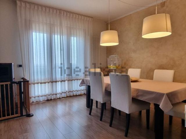 Appartamento in vendita a Este, Padova