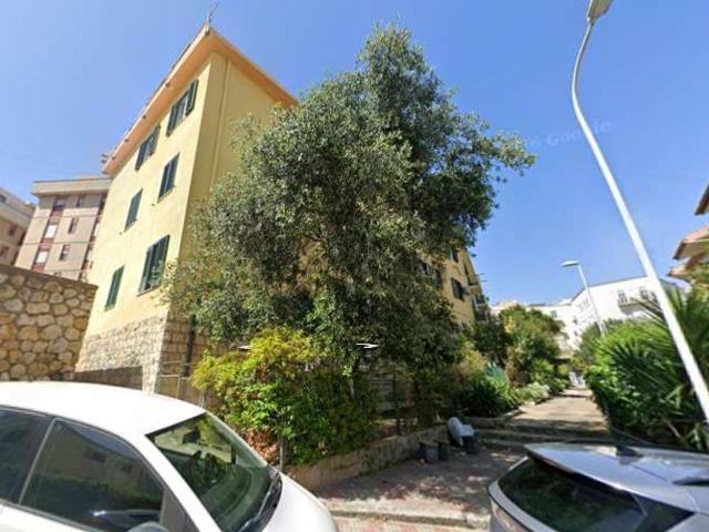 Appartamento in vendita a Bonaria, Cagliari