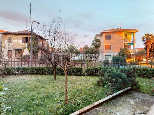 Appartamento in vendita a Brugora, Besana In Brianza