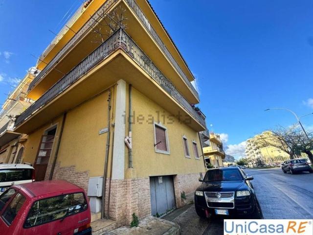 Appartamento in vendita a Bagheria, Sicilia