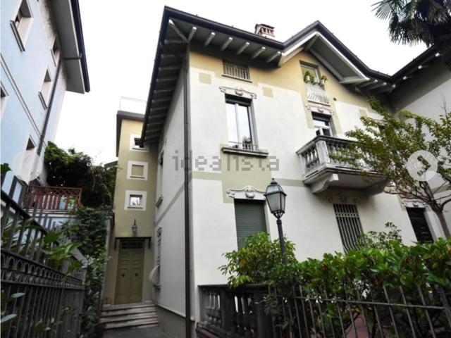 Attico in vendita a Pisogne, Brescia