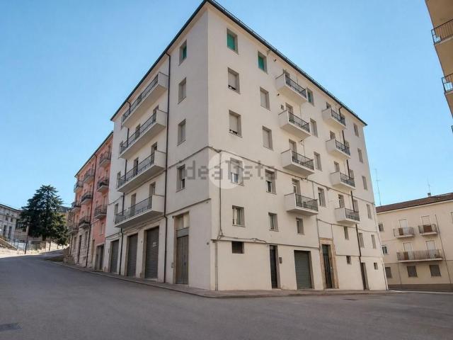 Appartamento in vendita a Campobasso, Molise