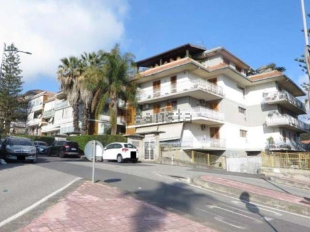 Appartamento in vendita a Aci Catena, Sicilia