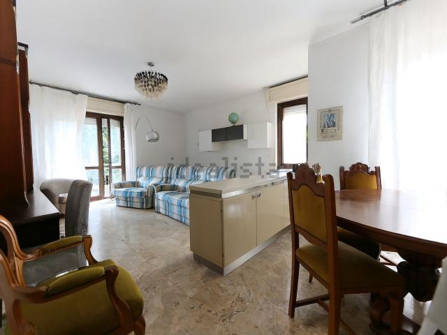 Appartamento in vendita a Macherio, Lombardia