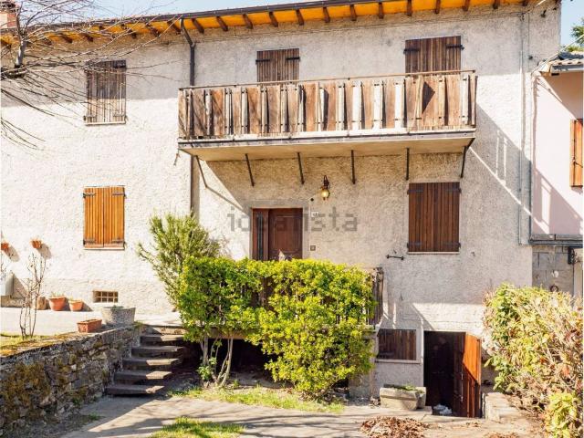 Appartamento in vendita a Unione dei comuni del Distretto Ceramico, Frassinoro