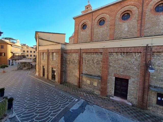 Appartamento in vendita a Passignano sul Trasimeno, Perugia