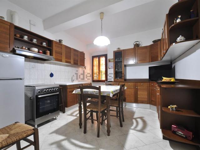 Appartamento in vendita a Campiglia Marittima, Toscana