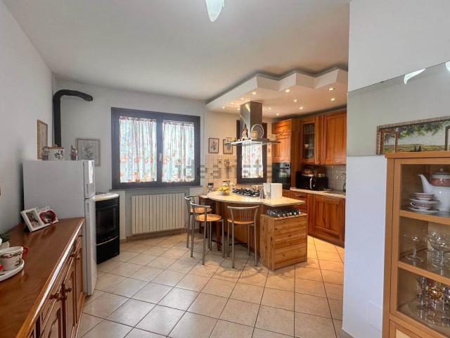 Appartamento in vendita a Cecina, Toscana