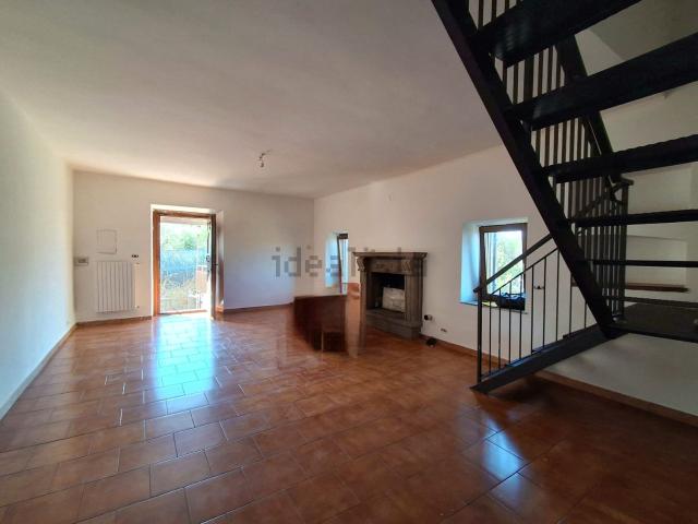 Appartamento in vendita a Grotte Santo Stefano, Viterbo