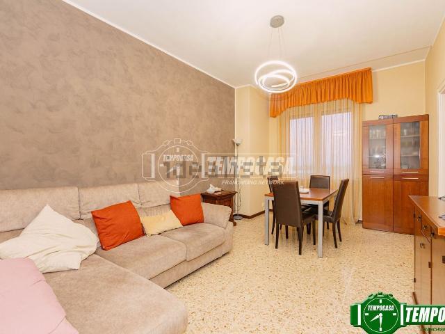Appartamento in vendita a Altomasso, Voghera