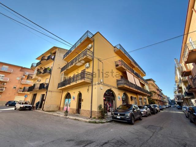 Appartamento in vendita a Partinico, Sicilia