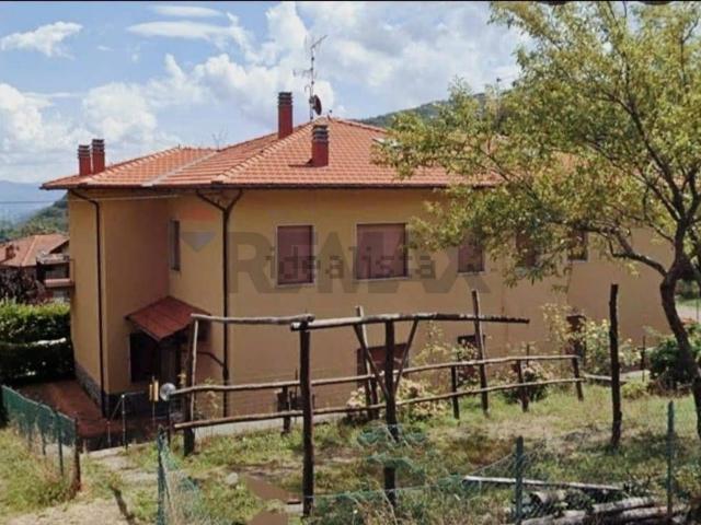 Appartamento in vendita a Montemignaio, Arezzo